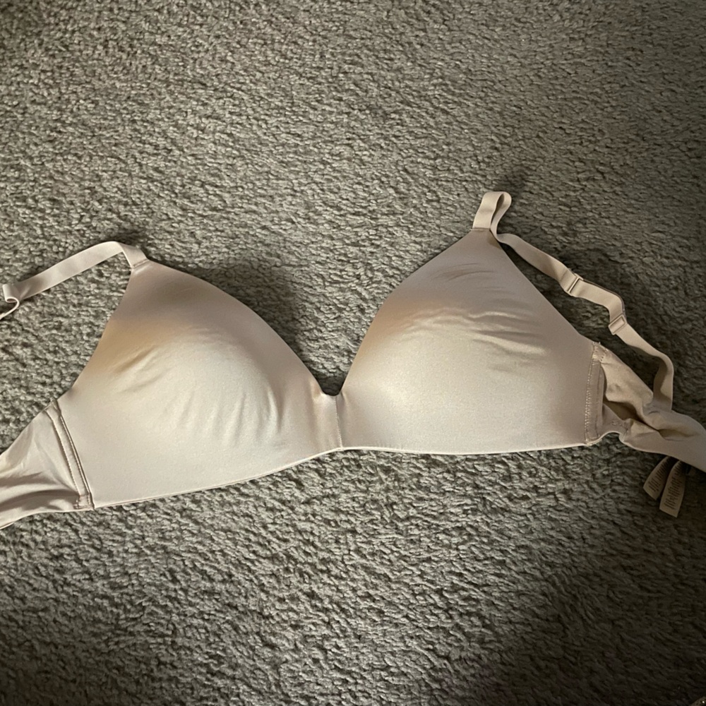 SKIMS Cream Bra